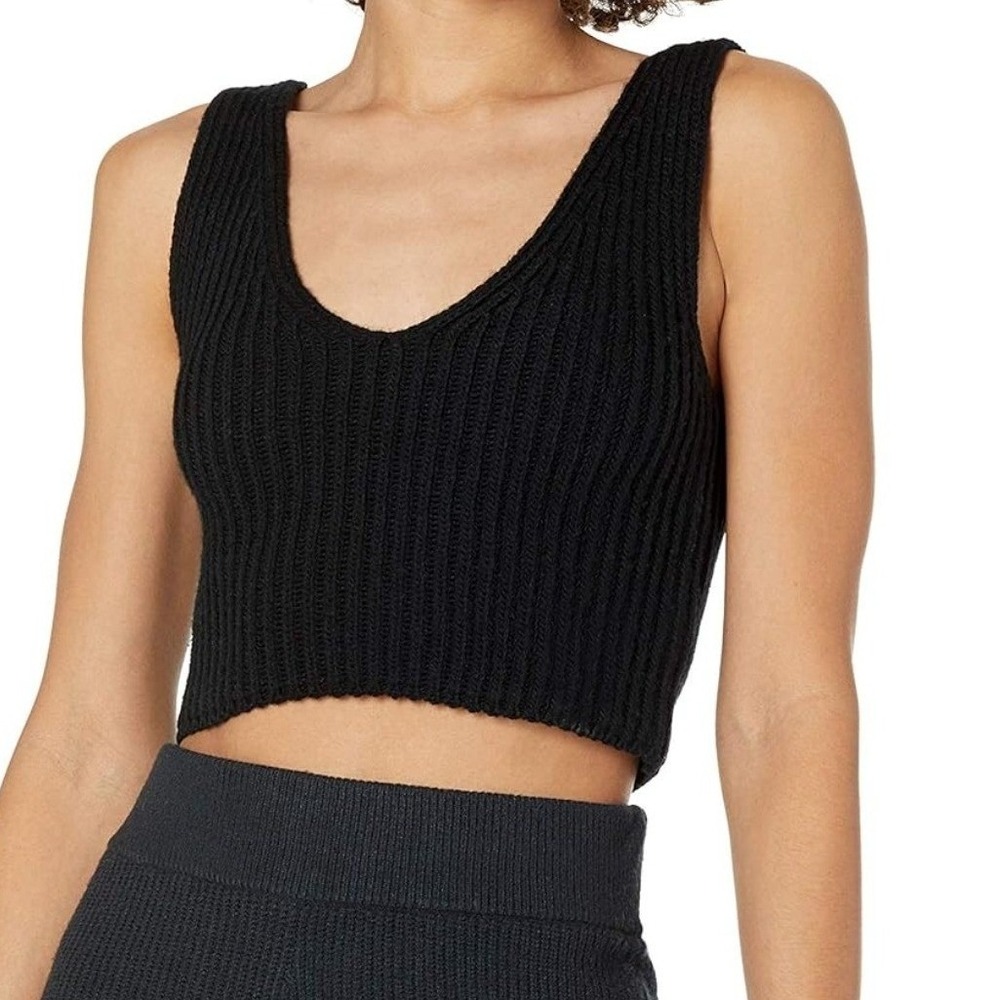 The Drop Sylvie Sweater Tank Womens L Black‎ Ribbed Knit Cropped V-Neck NWT